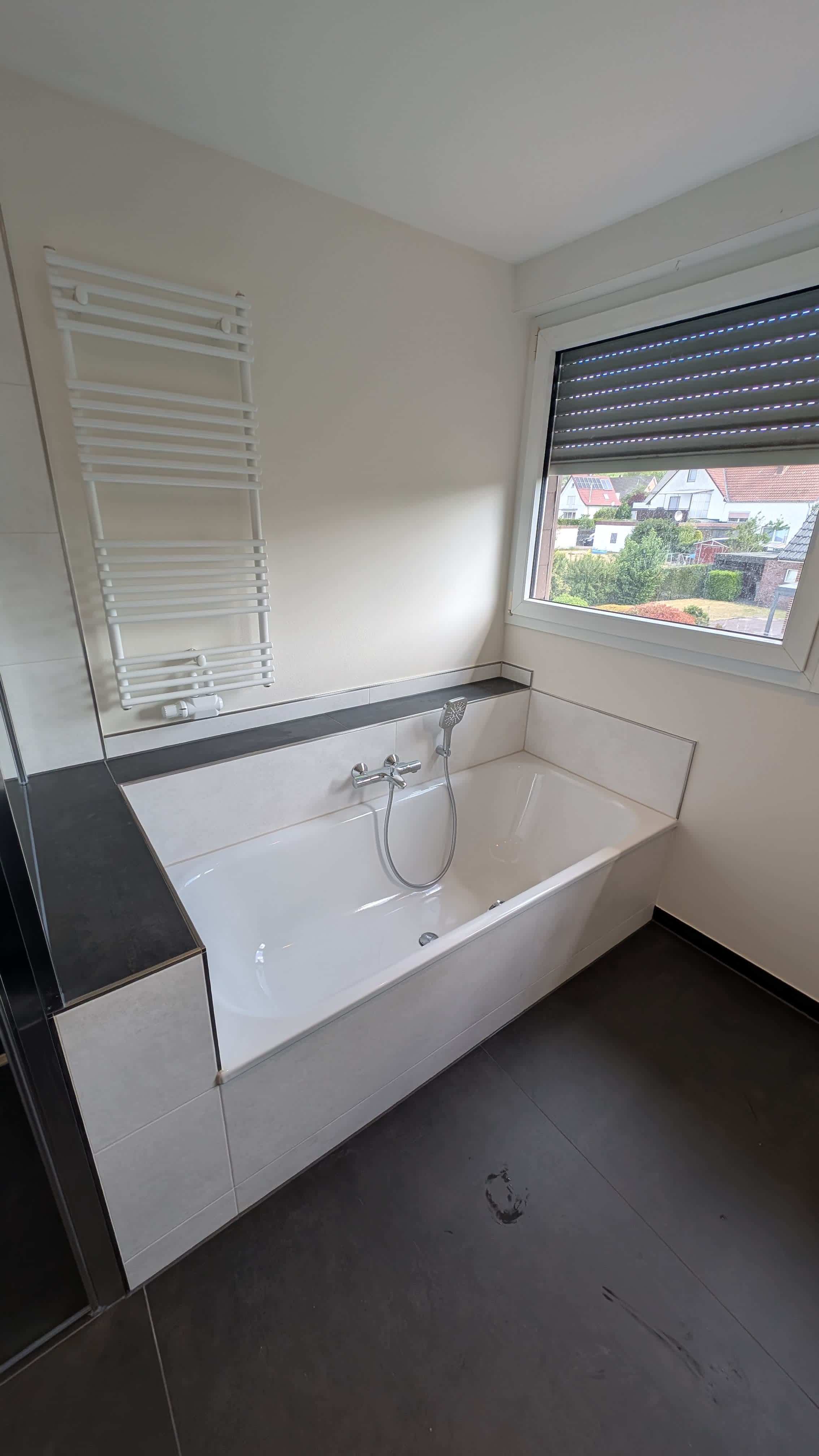 Bodengleiche Dusche mit Glaswand